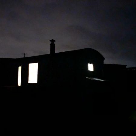 Clydesdale Shepherds Hut Hotel Belfast Buitenkant foto